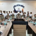 बस्तर में नक्सलियों का बड़ा सरेंडर: 14 पुरुष और 8 महिला नक्सलियों ने किया आत्मसमर्पण